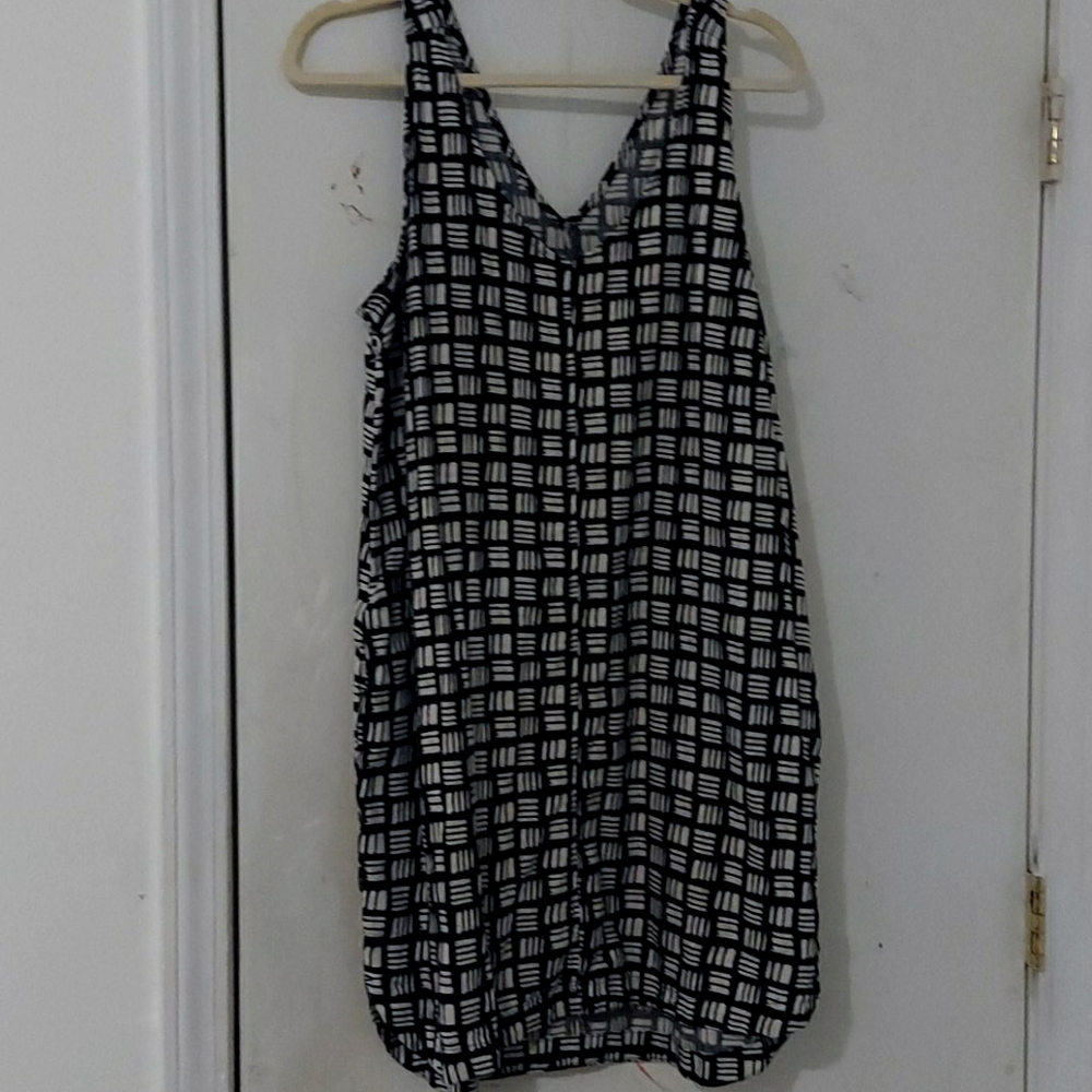 Black and white patterned midi dress